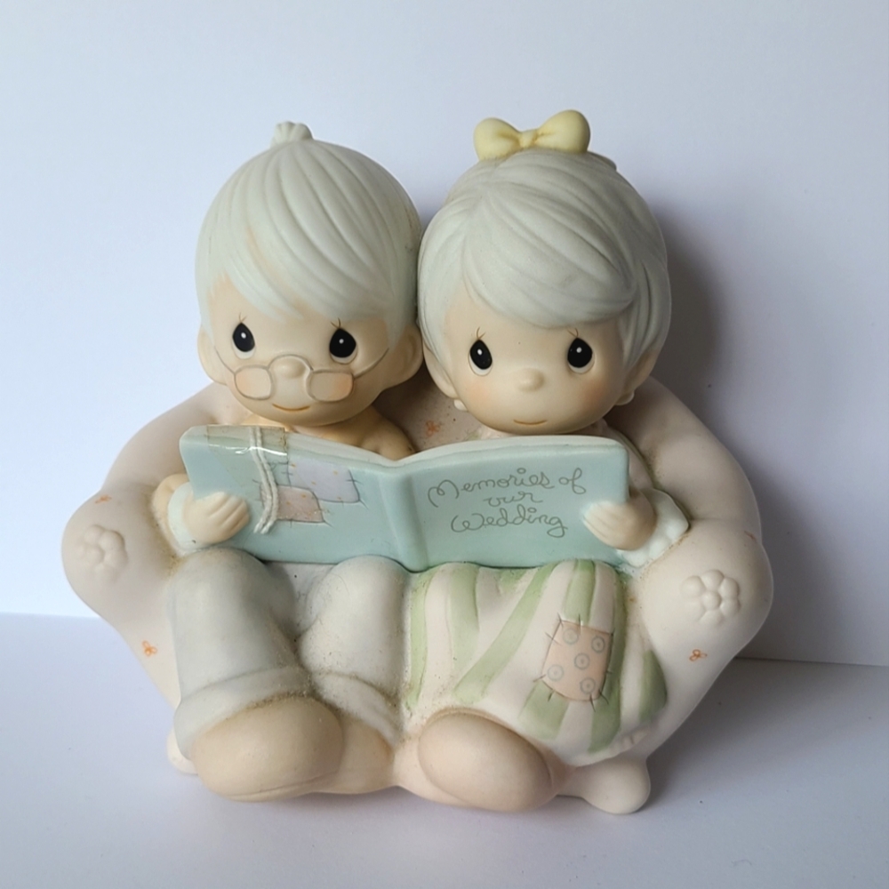 Vintage 80s Precious Moments Old Couple Memories Collectible Porcelain Figurine